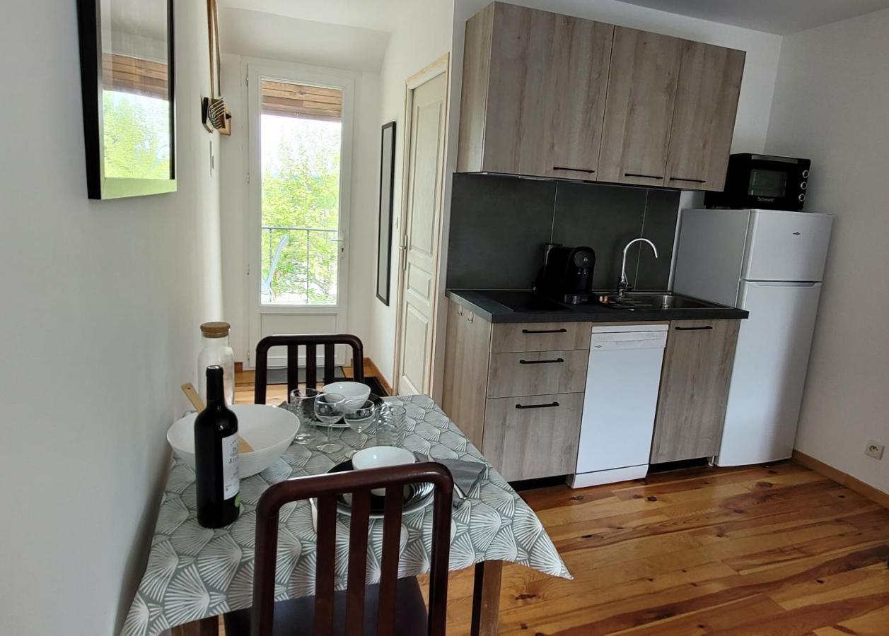 Les De Apartment *